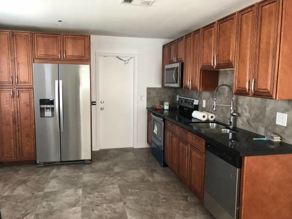 Kitchen - 2213 Cleveland St
