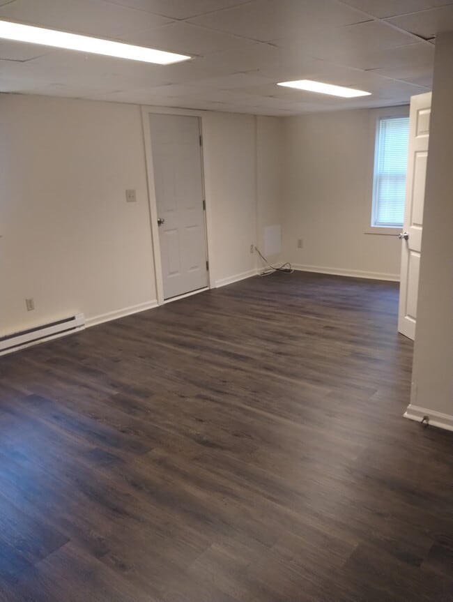 Building Photo - 217 N Beaver St