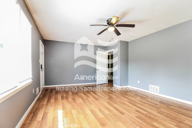 Foto del edificio - 34 Annandale Dr