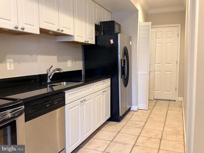 Foto del edificio - 1246 Queen St NE