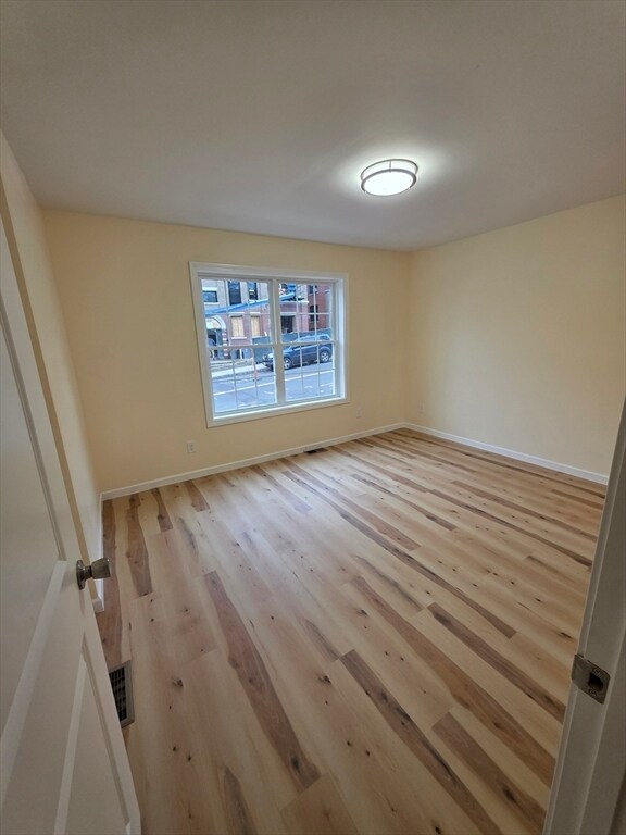 Foto del edificio - 871 Worthington St