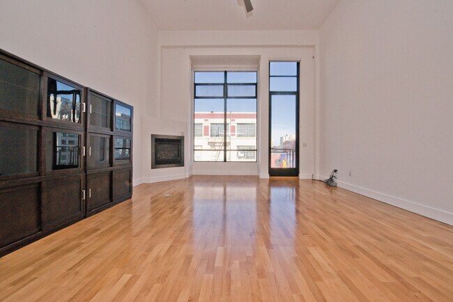 Foto del edificio - 200 Townsend St