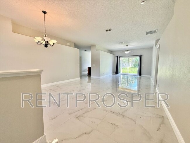 Building Photo - 10181 Marsh Pine Cir