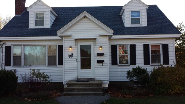 Building Photo - 876 Woodbury Ave