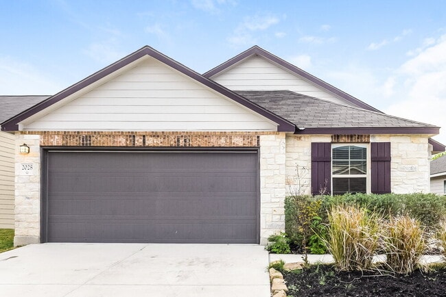 Building Photo - 2028 Atticus Dr