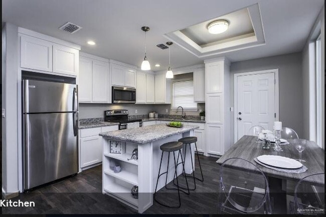 Building Photo - 24 Alta Vista Dr