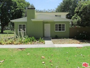 Building Photo - 5176 Village Green