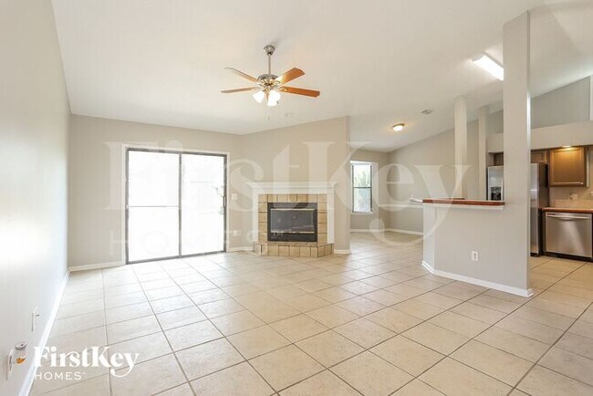 Foto del edificio - 1645 Ponderosa Pine Drive East