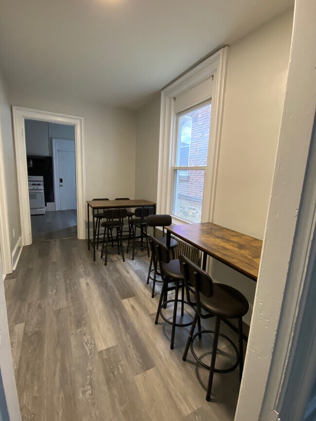 Foto del edificio - 469 Montclair Ave