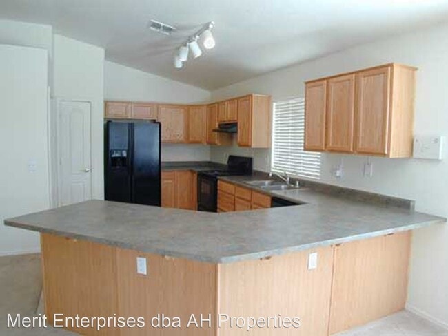 Building Photo - 3 br, 2 bath House - 2640 E ANDERSON DR