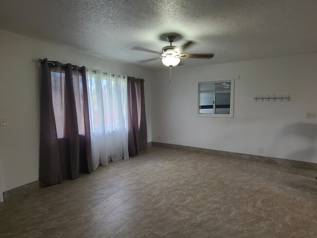Building Photo - 16-2067 Silversword Dr