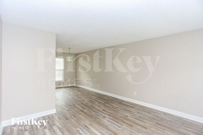 Building Photo - 2077 Chapel Creek Rd