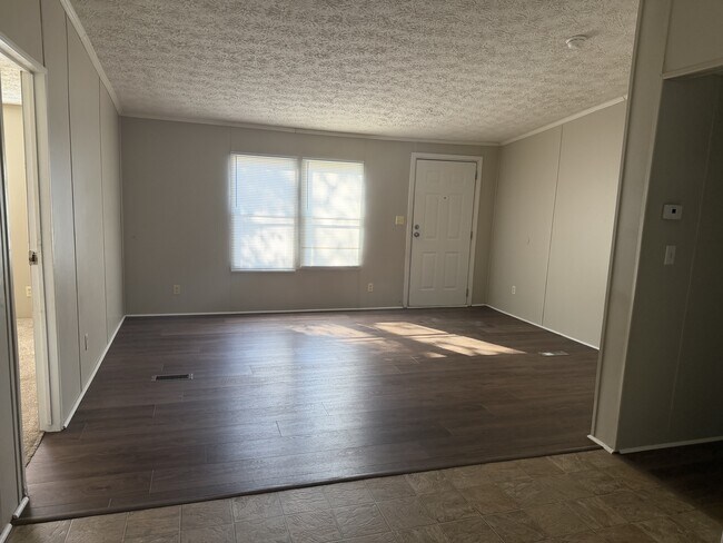 Building Photo - 461 McLaws Rd