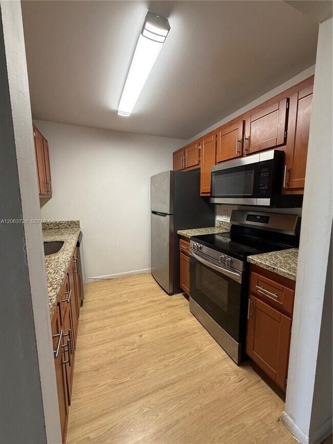 Foto del edificio - 13250 SW 4th Ct