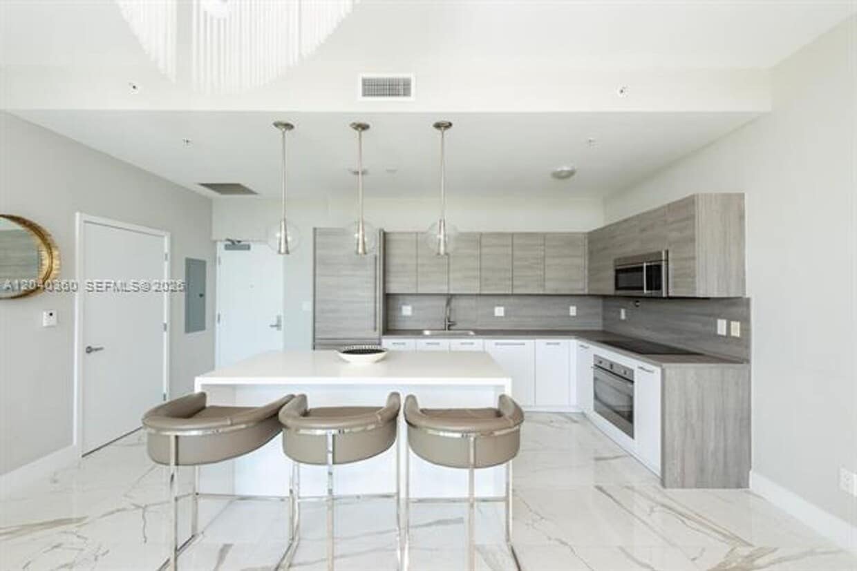 Photo - 400 Sunny Isles Blvd cu-104