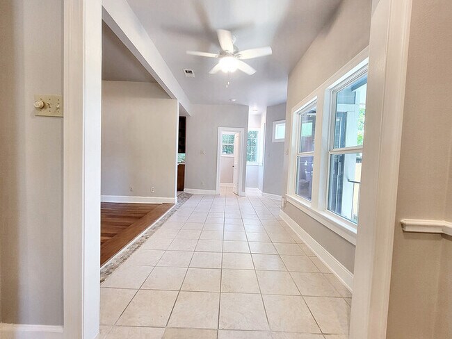 Building Photo - 5502 Samuel Huston Ave