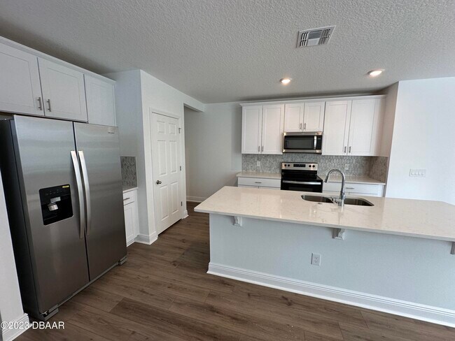 Foto del edificio - 206 Pitching Wedge Dr