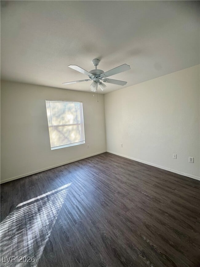 Building Photo - 555 E Silverado Ranch Blvd