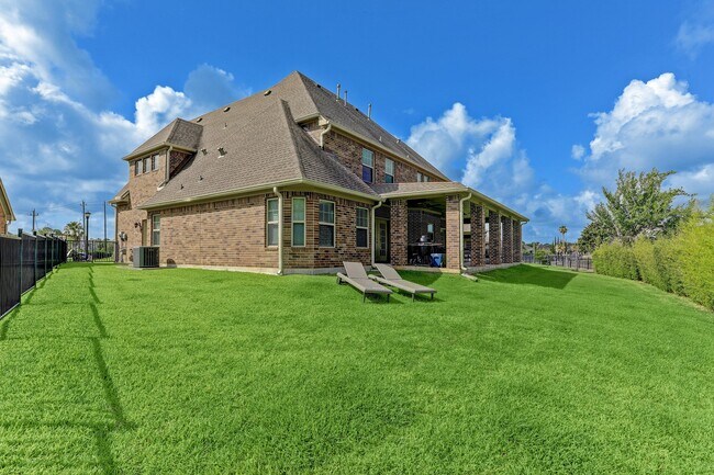 Building Photo - 303 Twin Timbers Ln