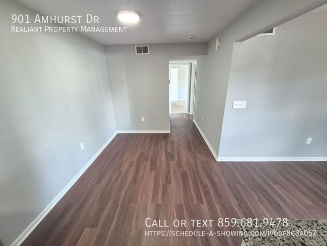 Foto del edificio - 901 Amhurst Dr