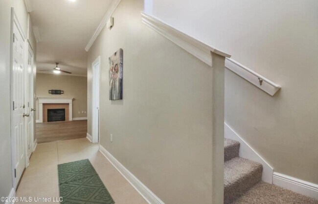 Foto del edificio - 3548 Riverbend Dr