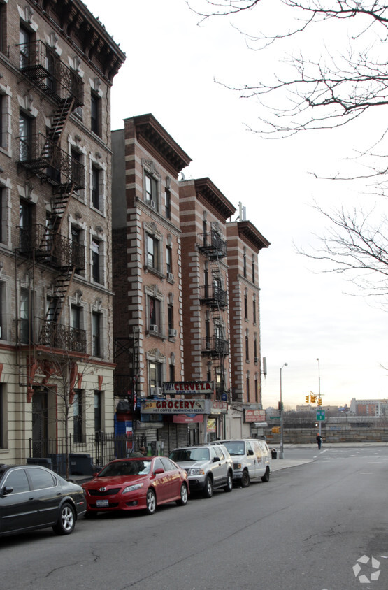 Foto del edificio - 2400 Amsterdam Ave