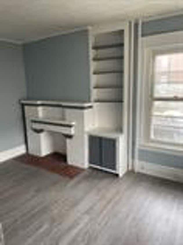 Building Photo - 202 S Madison St