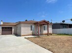 Foto principal - 3 br, 2 bath House - 417 Delaware St