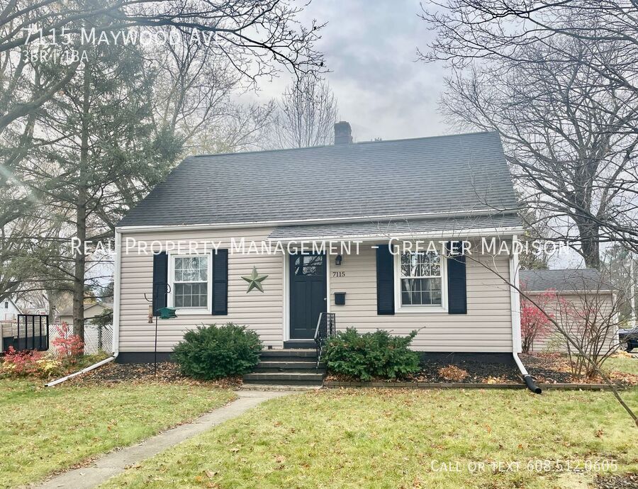 Primary Photo - Charming Cape Cod House Rental in Middleton