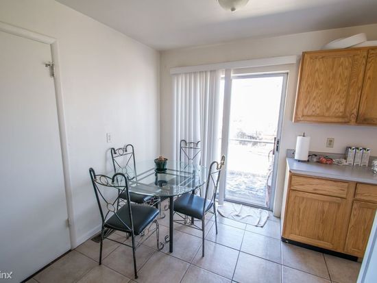 Photo - 130 S Lashley Ln House