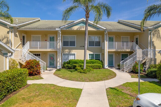 Foto de edificio alternativo - Bermuda Park Condominiums