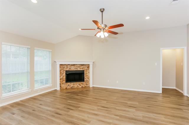 Building Photo - 720 Tradonna Ln