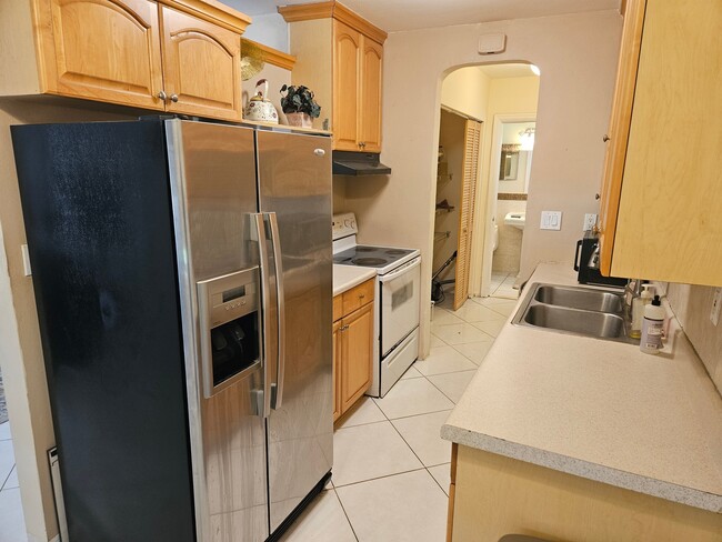 Photo - 1566 NE 45th St Apartment