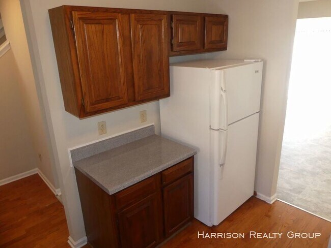 Building Photo - 6528 Thetford Ct