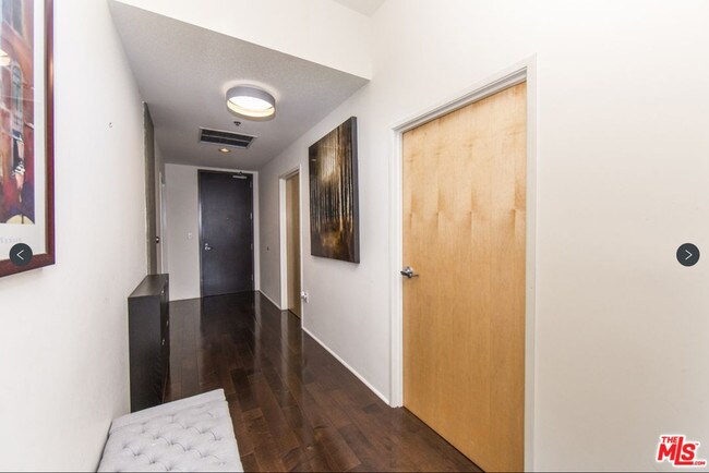 Building Photo - 1111 S Grand Ave