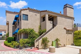 Building Photo - 3211 Anne Cir
