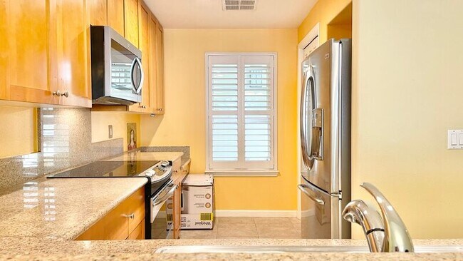 Foto del edificio - 520 Lunalilo Home Rd