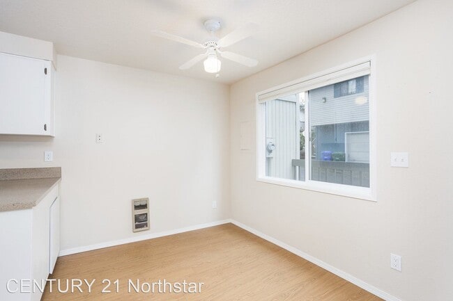 Building Photo - 2 br, 1.5 bath House - 5125 SW 62nd Avenue