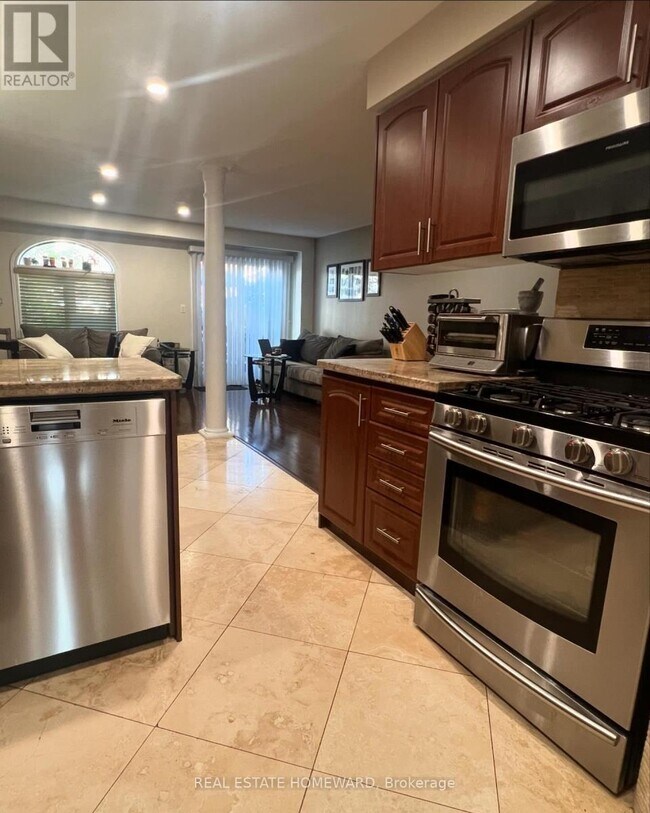 Building Photo - 1129 Hickory Hollow Glen