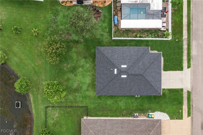 Foto del edificio - 27078 Brook Forest Rd