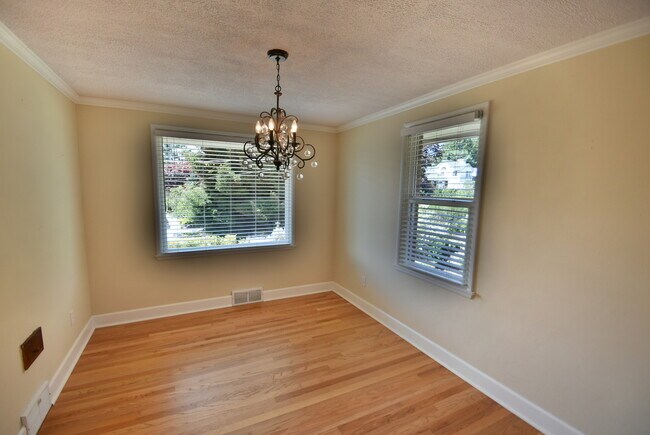 Foto del edificio - 8020 Corliss Ave N
