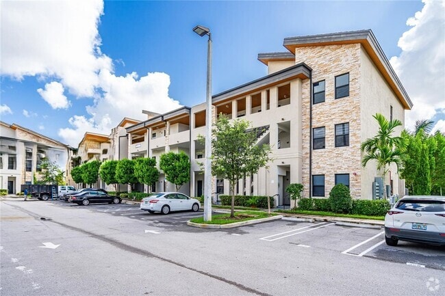 Building Photo - 8175 NW 104th Ave