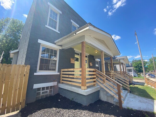 Foto del edificio - 909 Wilson Ave