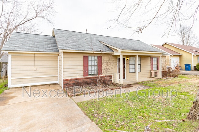 Photo - 10152 Yates Dr., House