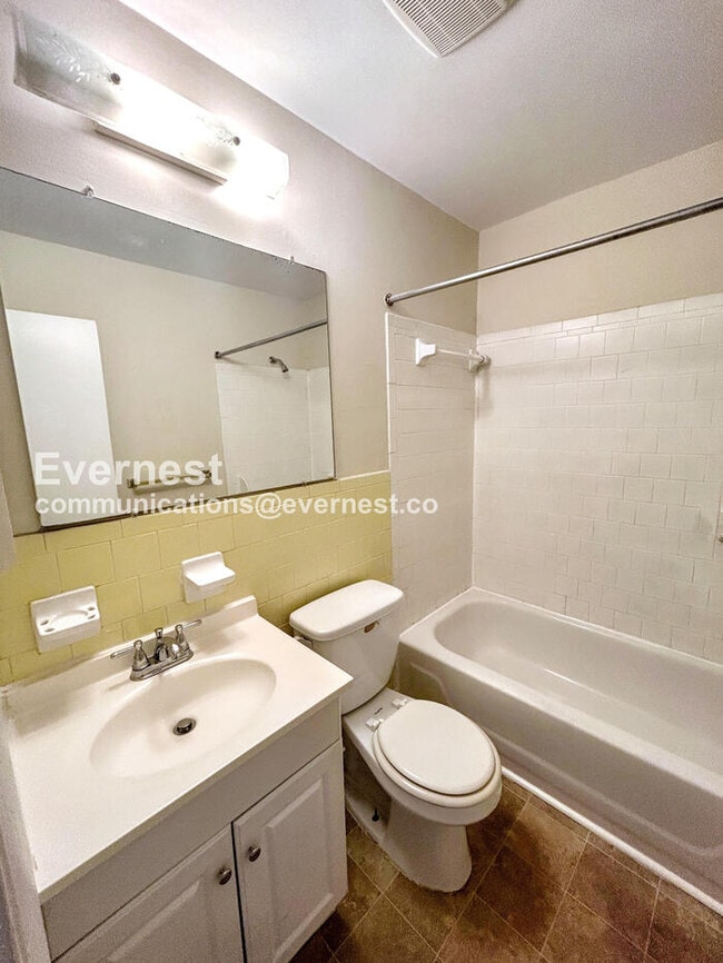 Foto del edificio - 1403 Calander Ct