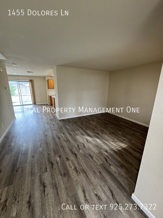 Building Photo - 1455 Dolores Ln