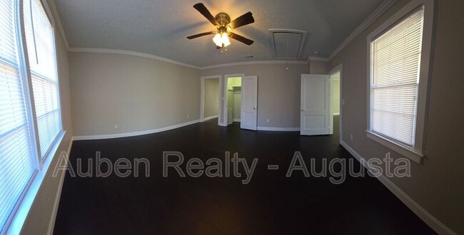 Building Photo - 514 Beaufort Dr