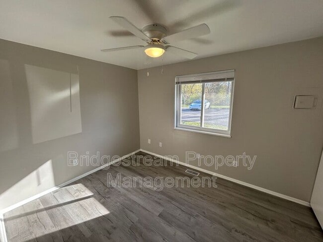 Foto del edificio - 4922 Leeper St