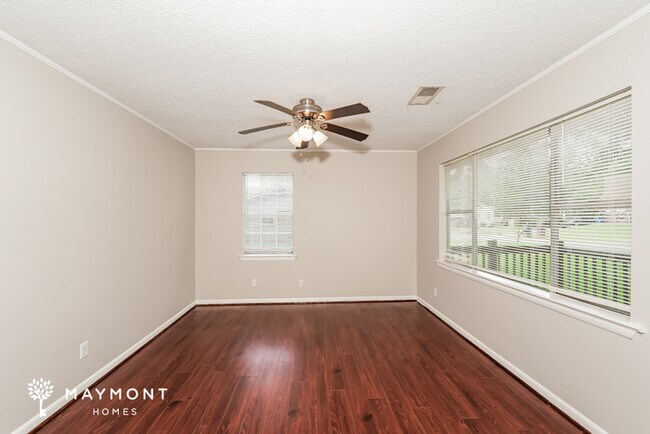 Foto del edificio - 1013 Sandy Brook Cir