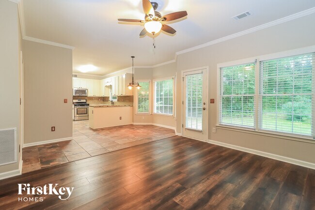Building Photo - 776 Karingway Ln NW